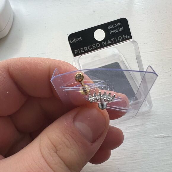 Pierced Nation Labret 5/16” & 16G - Picture 2 of 3